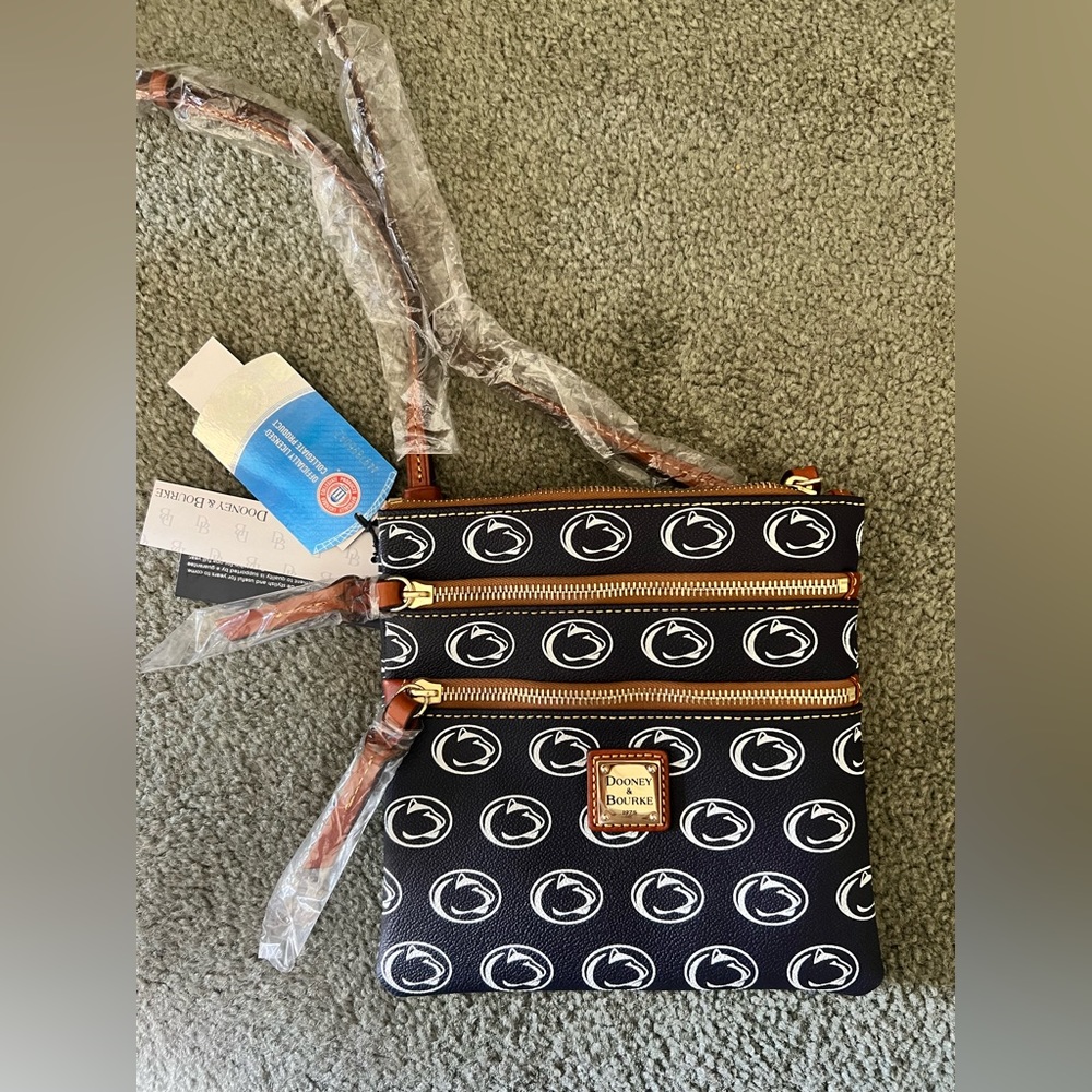 NWT Dooney & Bourke Penn State Nittany Lions Crossbody Bag